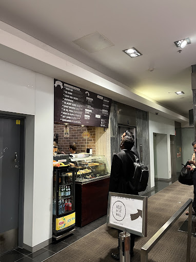 Hole in the Wall: Sandwich Factory