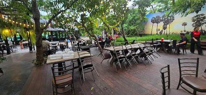 Som Tum Khun Kan
