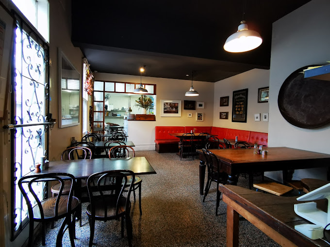 Alimentari Delicatessen