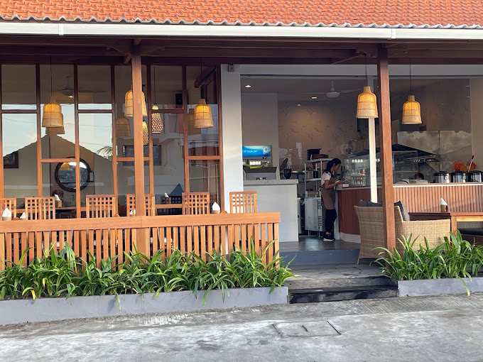 Beach Bums Cafe