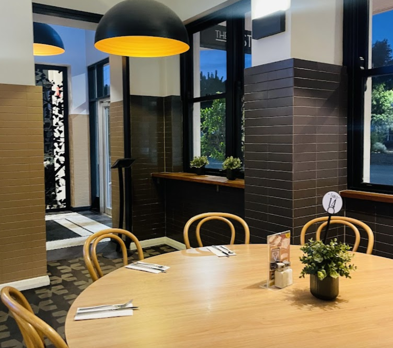 Stonehouse Bar and Grill