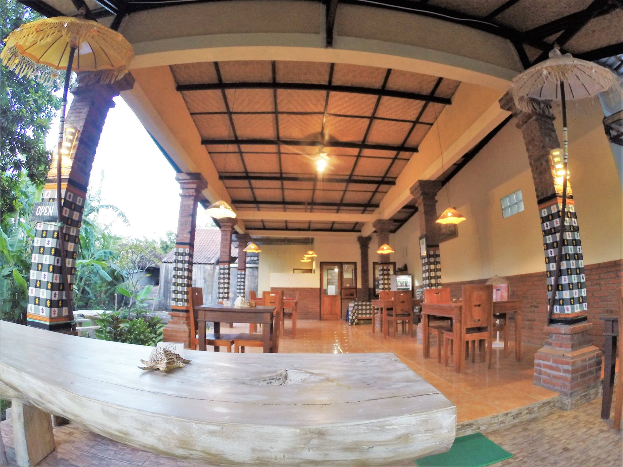 Warung Kadek Merry
