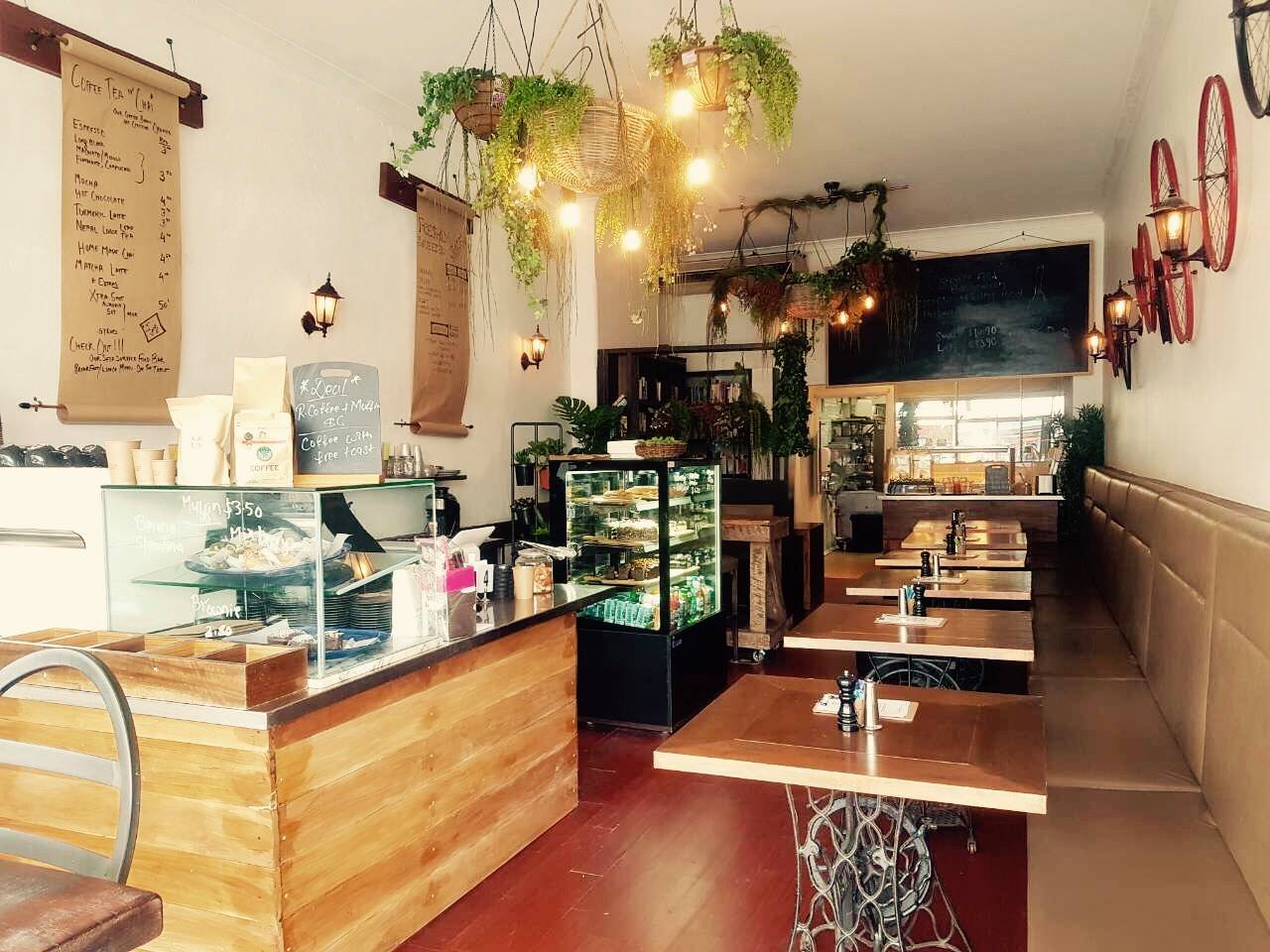 THE DRY LEAF CAFE