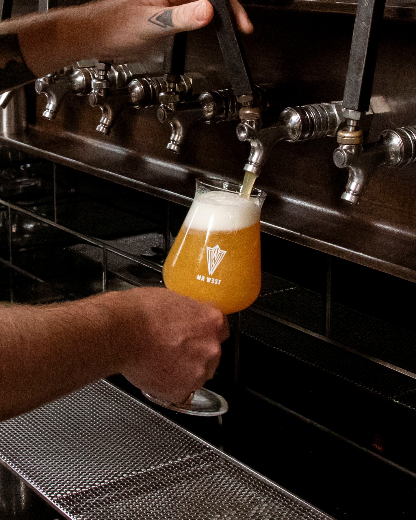 Mr West Bar & Bottle Shop