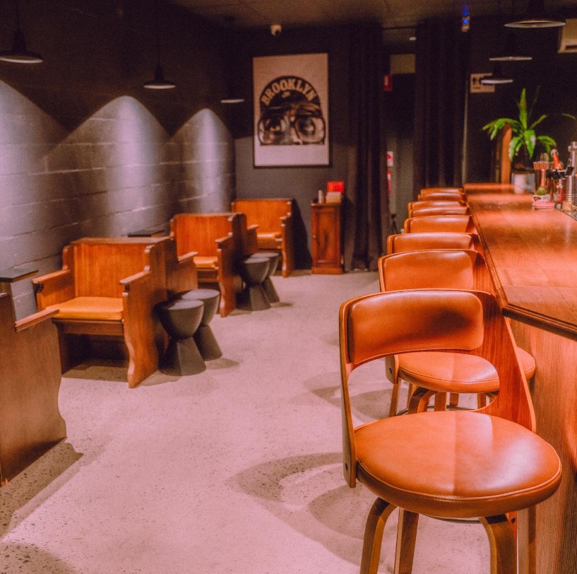 Radio Social Club & Cocktail Bar