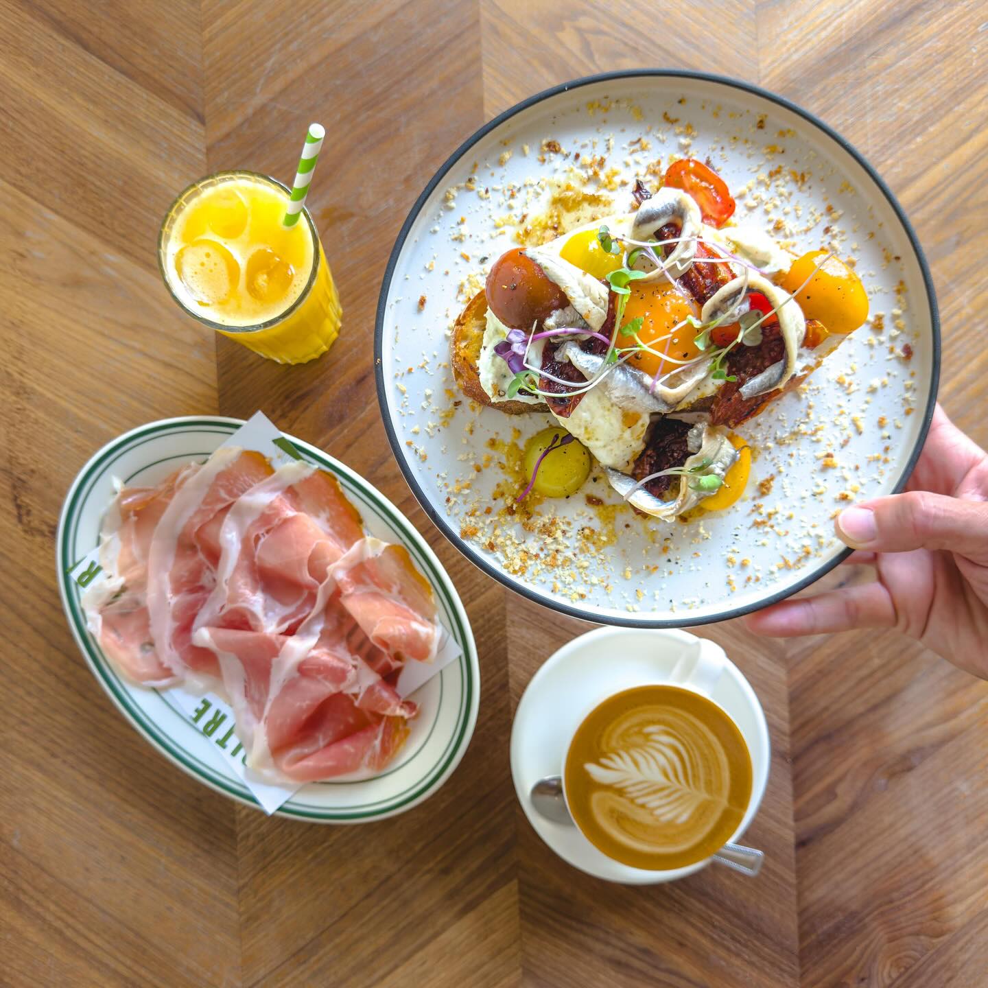Oltre - Alimentari e Cucina