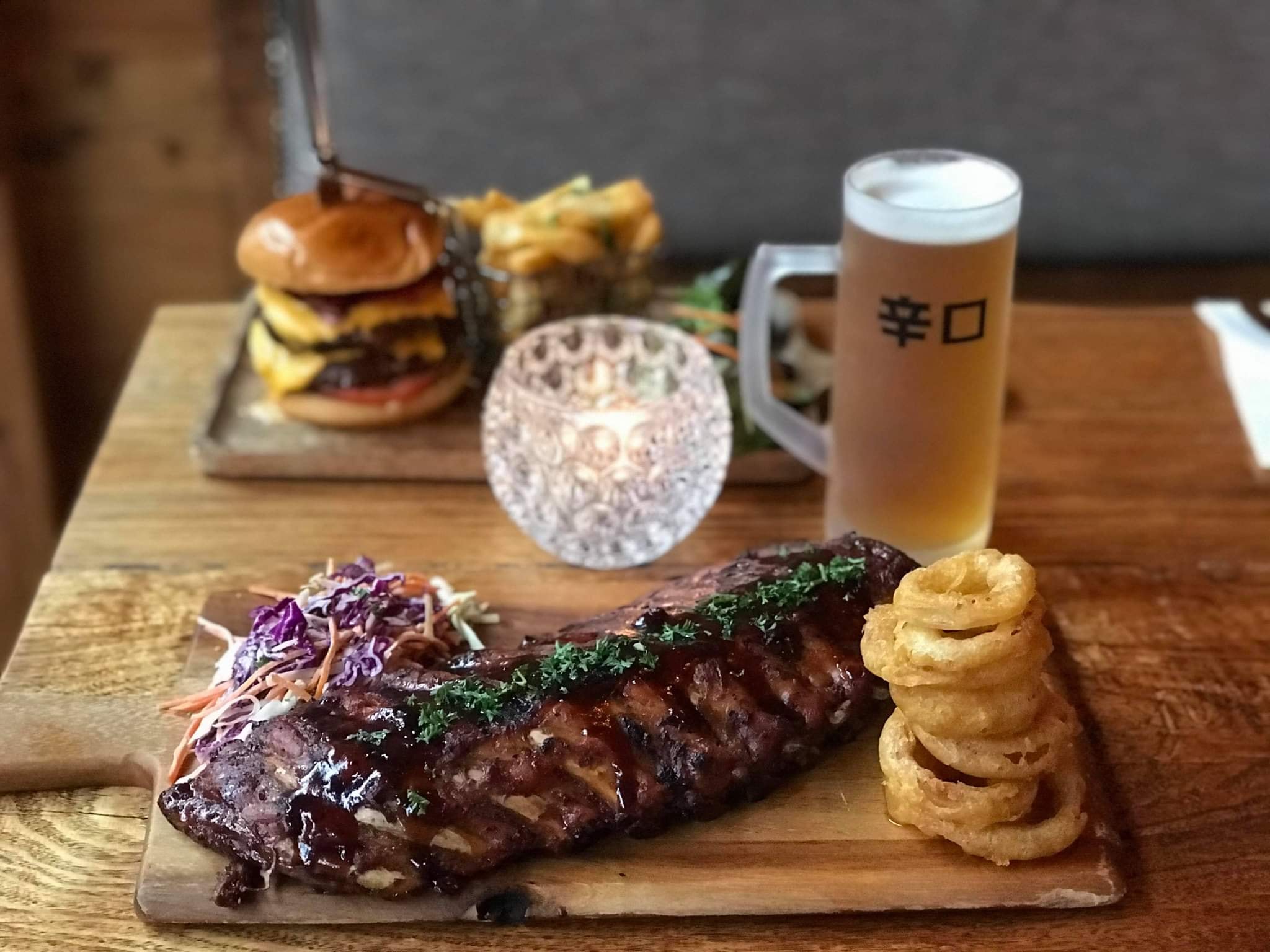 Mr Brooks Stonegrill & Bar