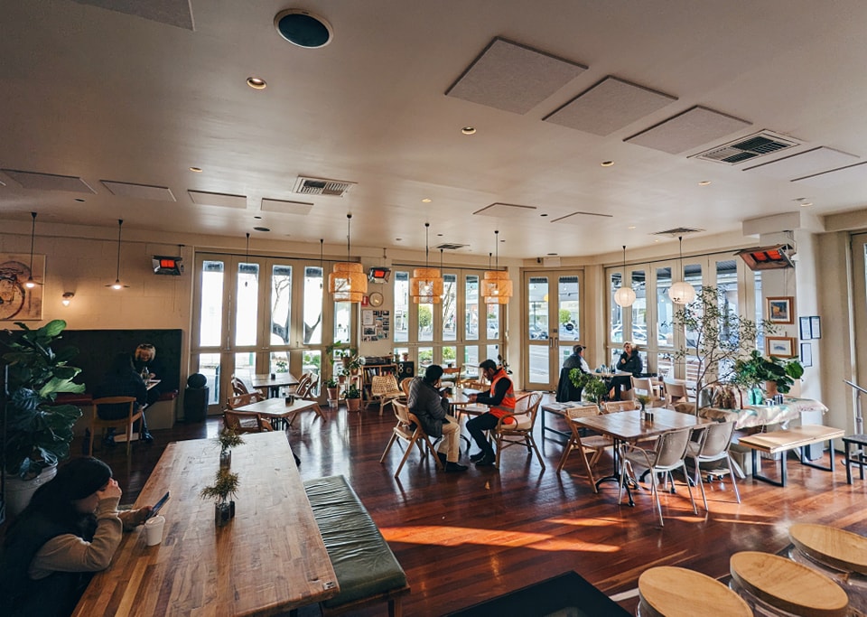 8days cafe