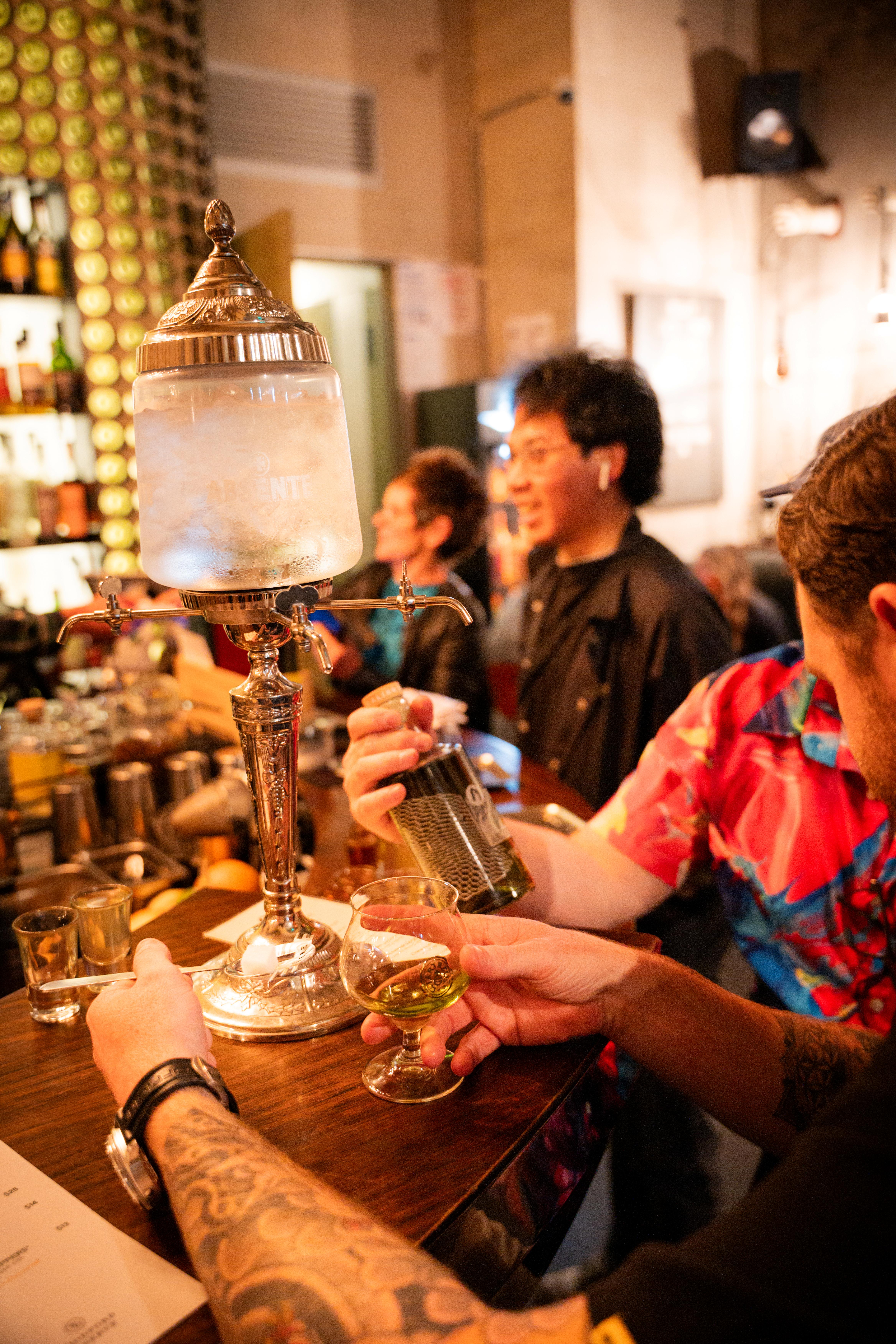 Bar Ampere