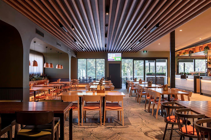 Parkwood Tavern
