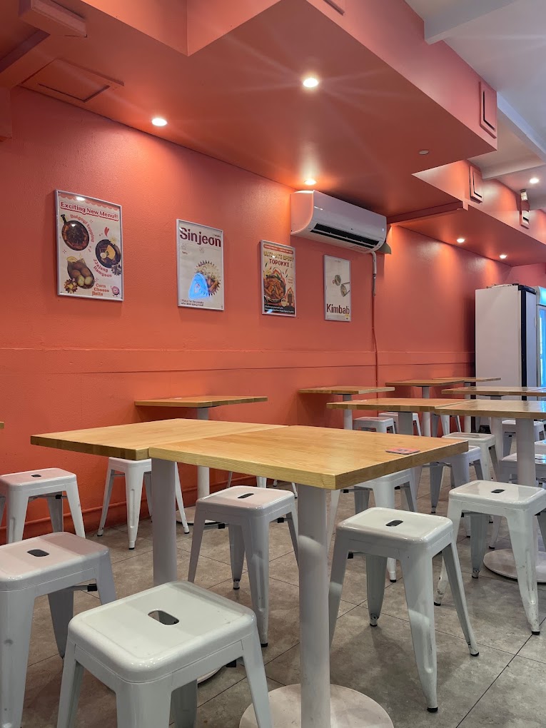 Sinjeon Liverpool St (신전 떡볶이 리버풀 스트릿)