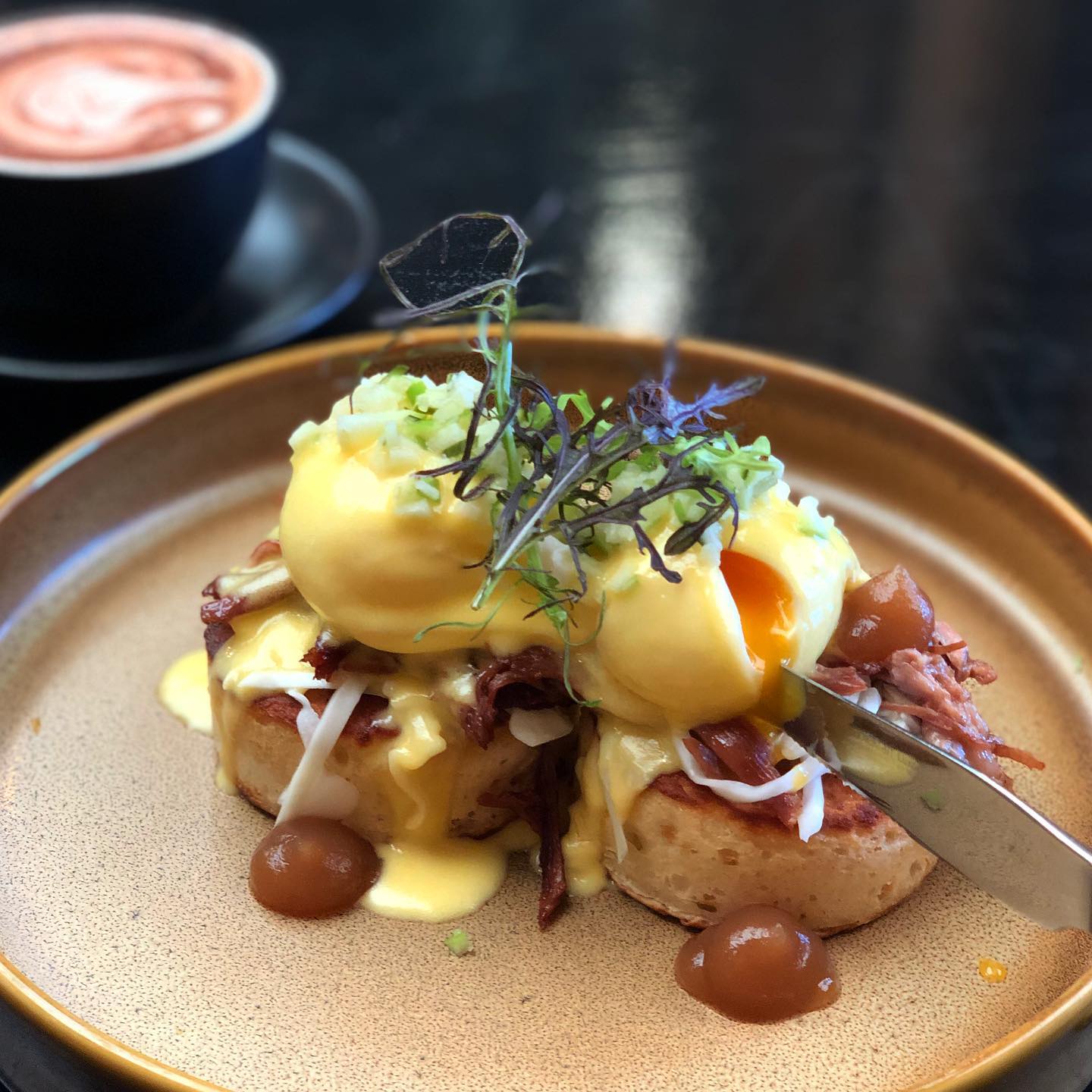 Hutch & Co Cafe
