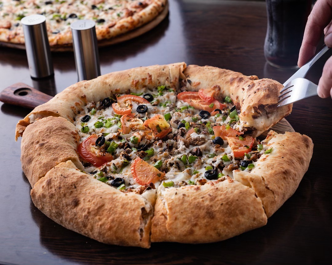 Luna Kebab Pizza