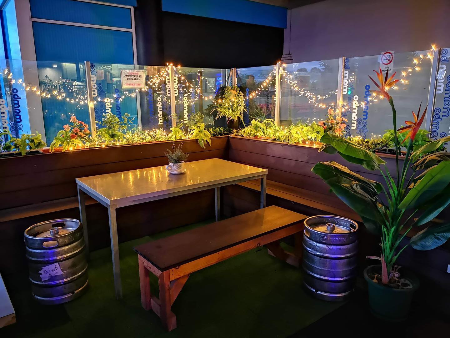 Cafe Mambo Bar and Lounge