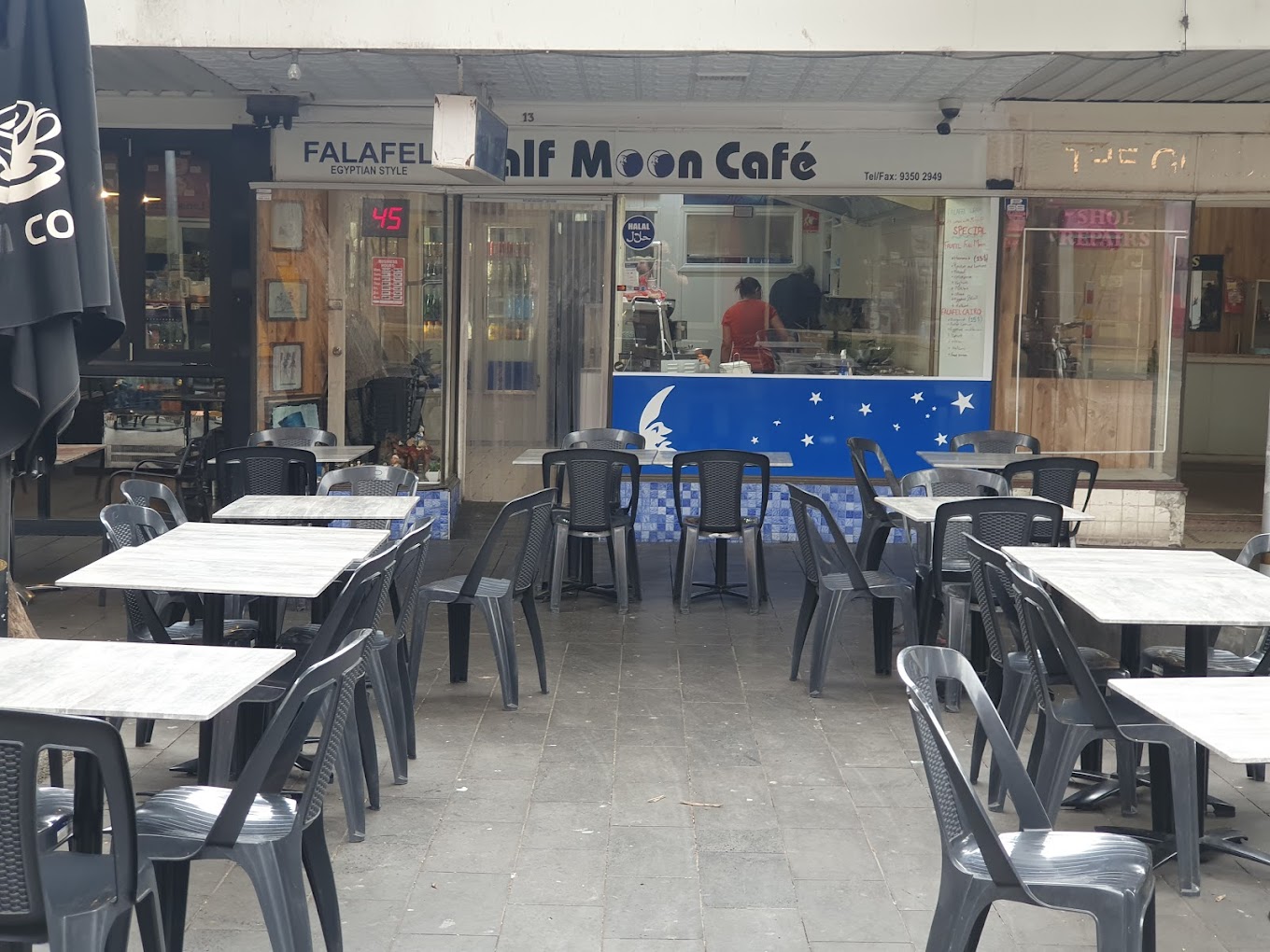 Half Moon Cafe