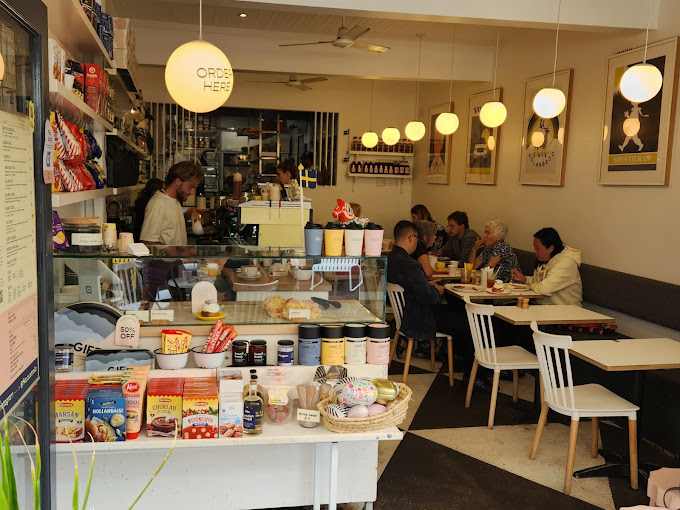 Fika Manly