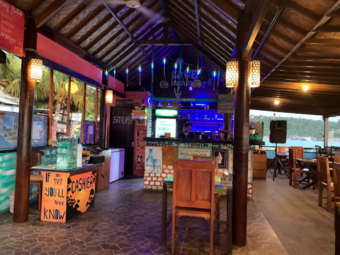 Mama Mia Bar & Grill