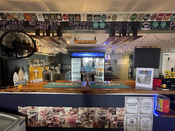 Coochiemudlo Island Beach Bar And Grill