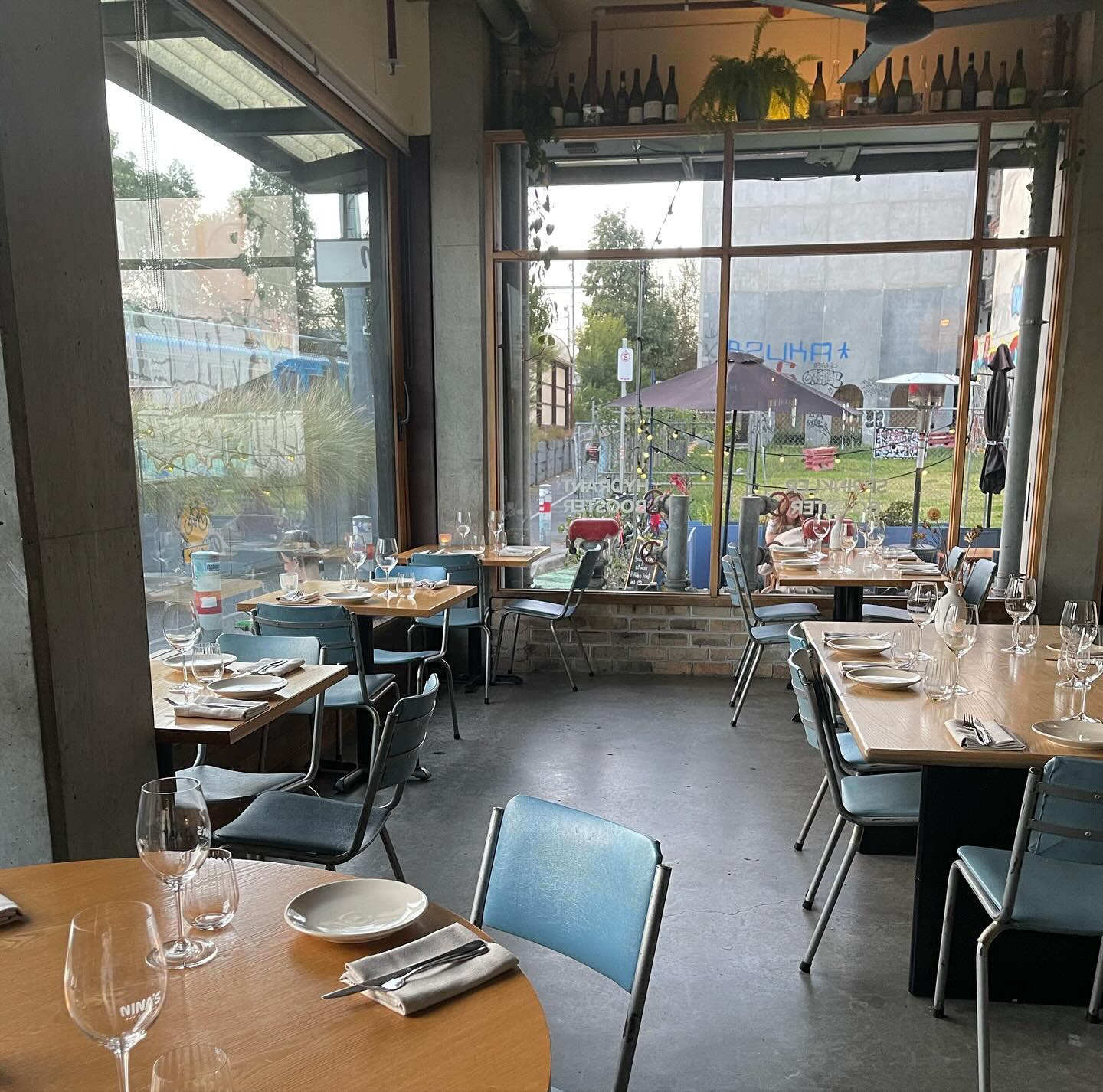 Nina's Bar & Dining