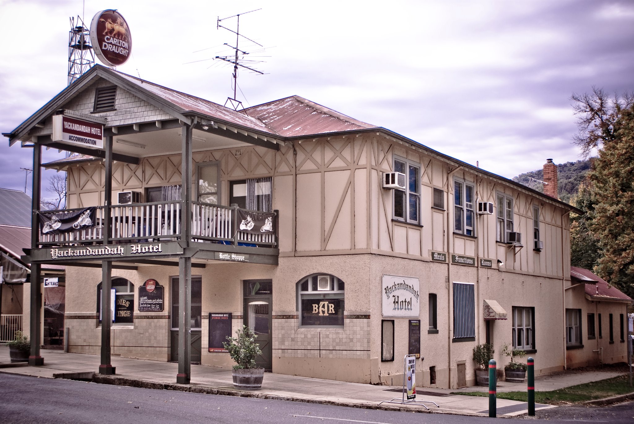 Yackandandah Hotel