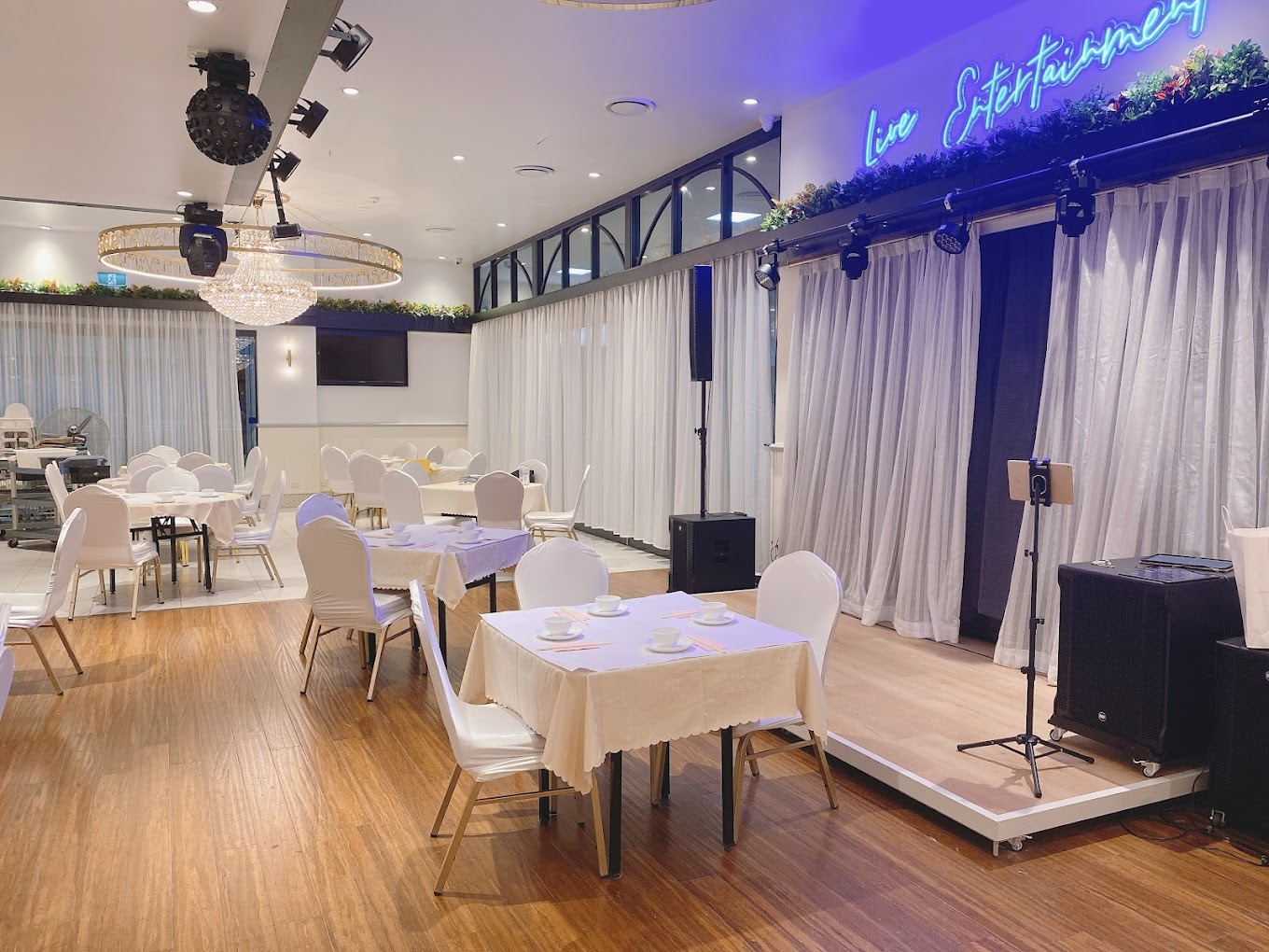 Tan Lac Vien Chinese and Vietnamese restaurant