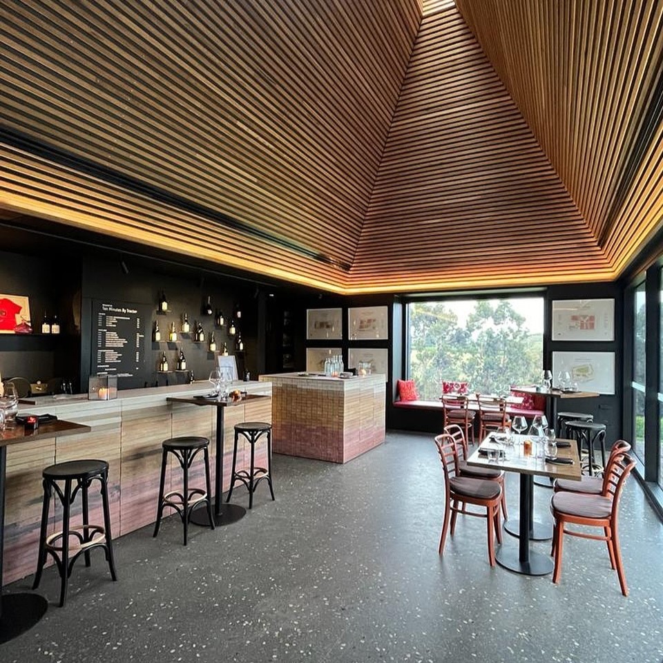 Allis Wine Bar & Bistro