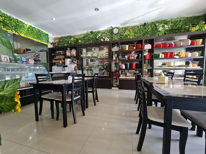 Beatrix Patisserie And Gourmet