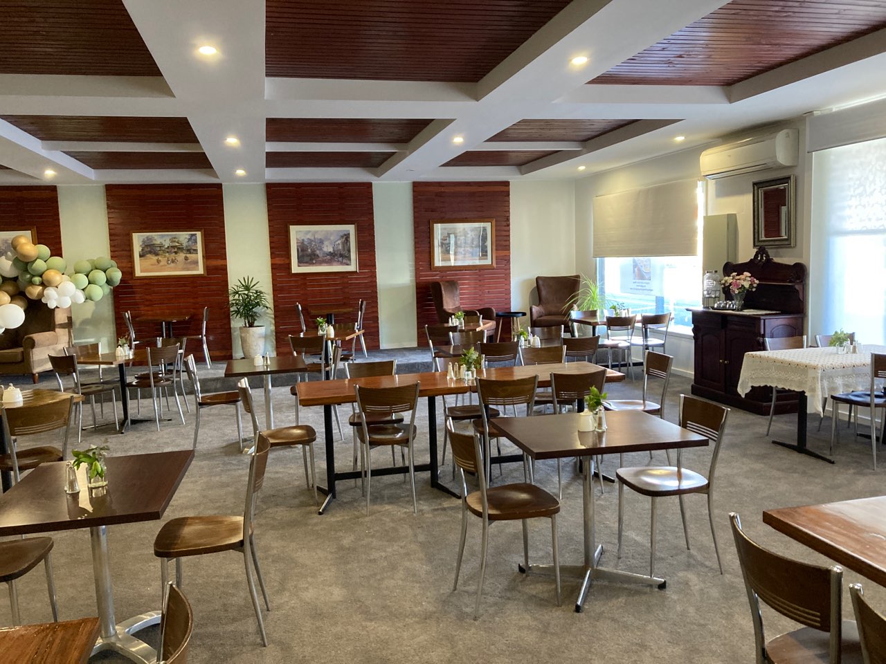 Angie's Cafe & Bakeshop