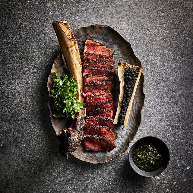 BLACK Bar & Grill