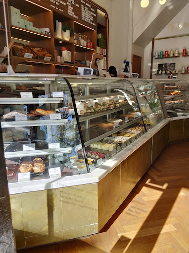 La Renaissance Patisserie and Cafe