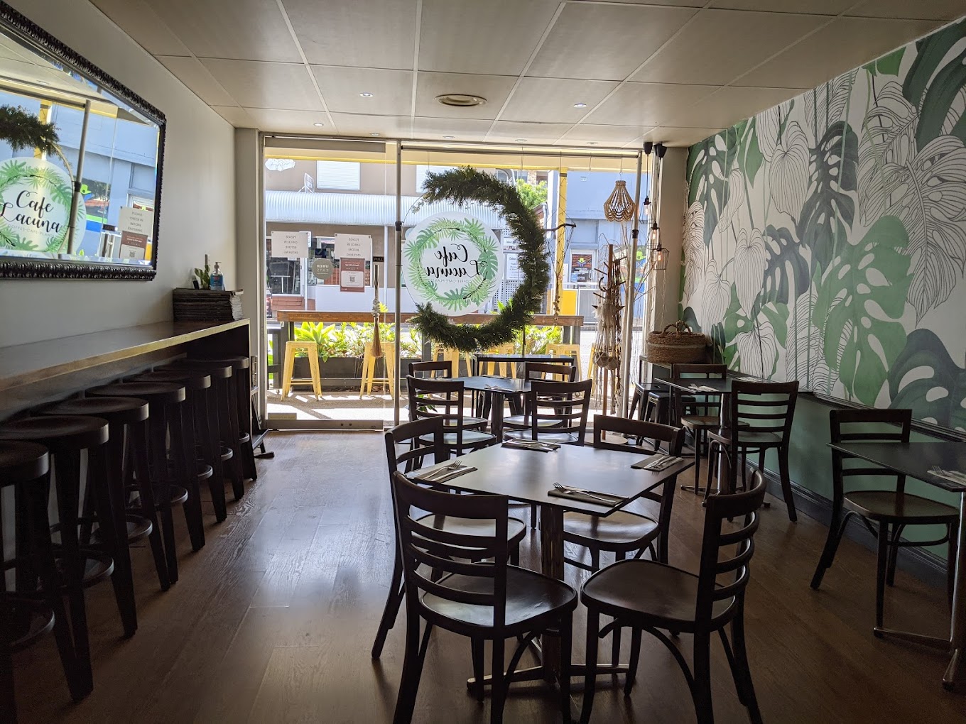 Cafe Lacuna