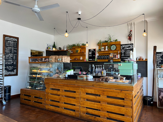 Cannoli Bar