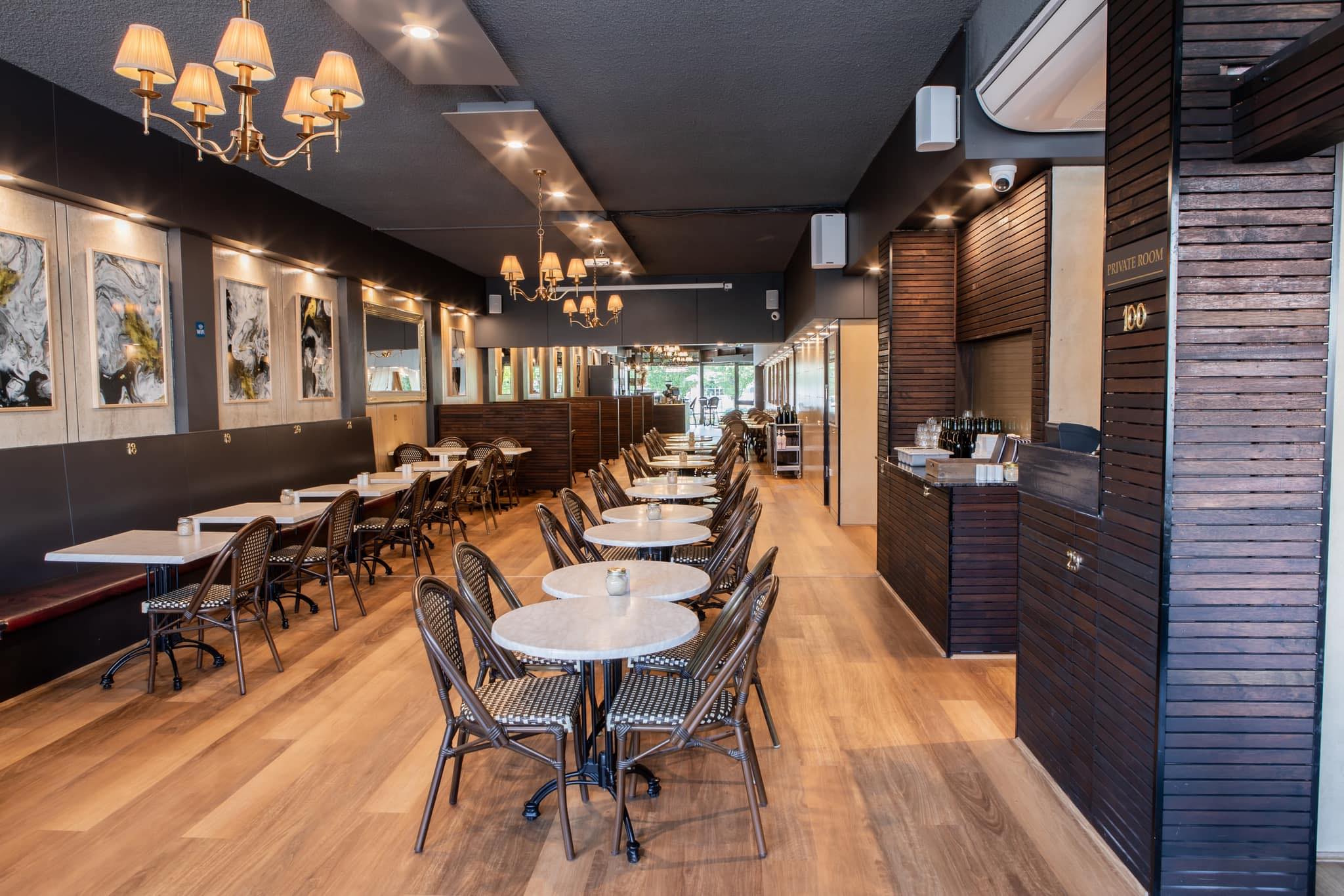 La Baguette Cafe