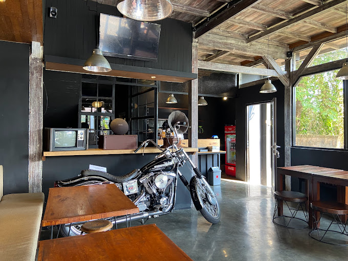 Chopperdog Restaurant And Bar