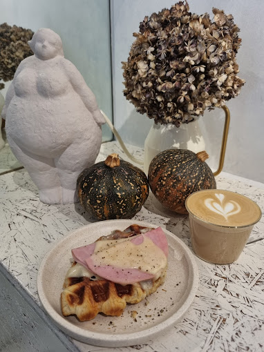 Moon & Back Cafe • Lifestyle