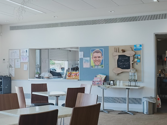 Tides Cafe