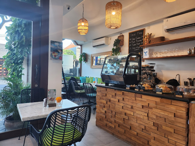 Cafe Akaya