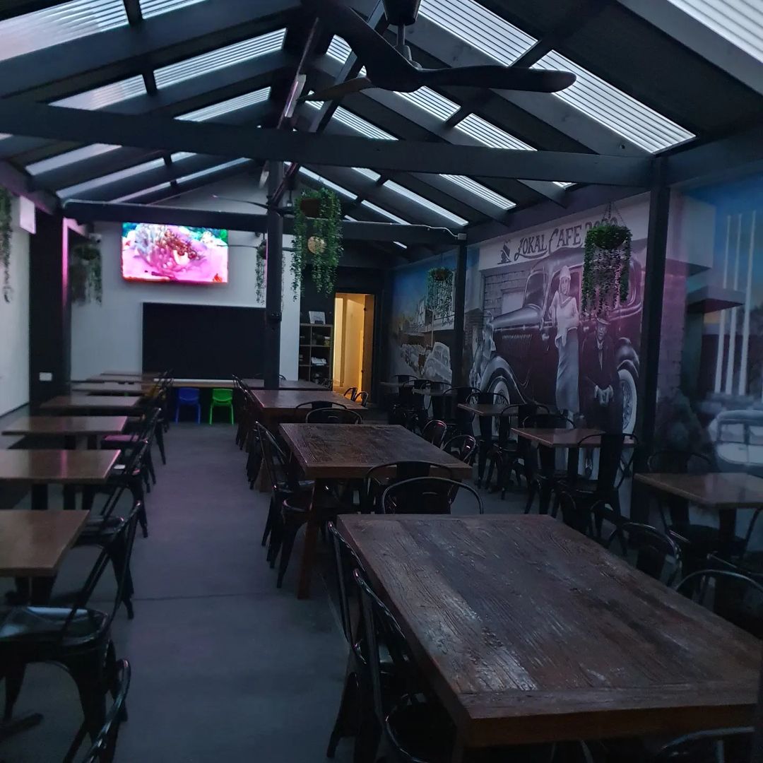 Lokal Cafe 3030