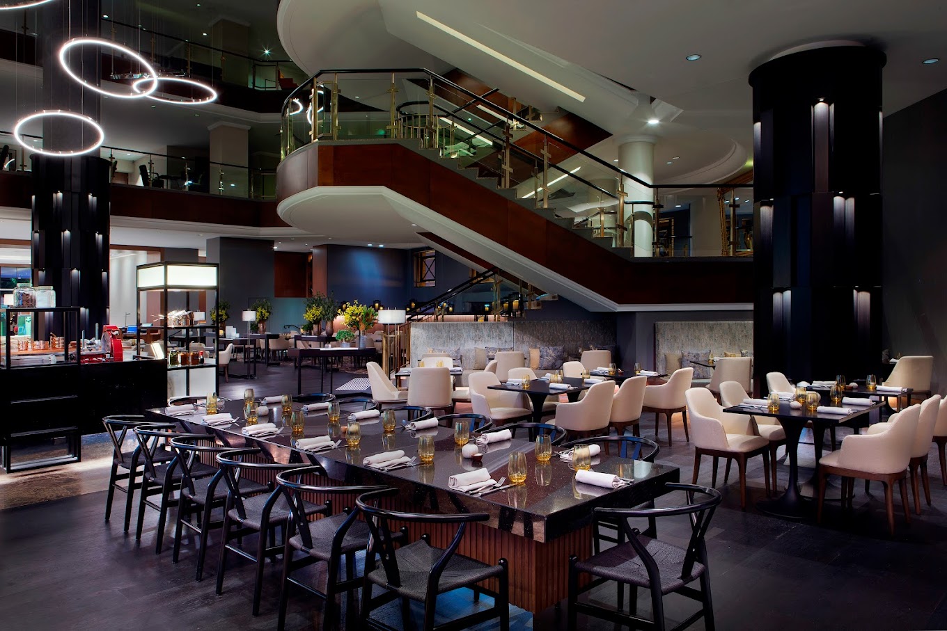 Silvester's Restaurant & Lounge