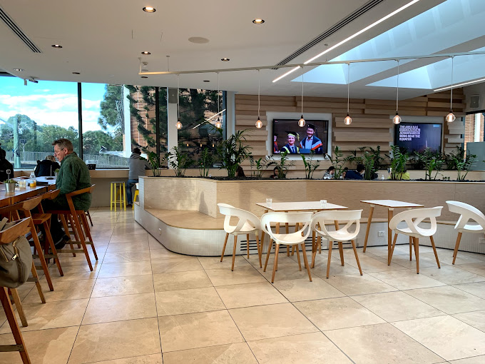 Courtyard Restaurant & Bar