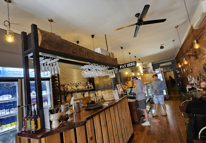 Belle's Cafe