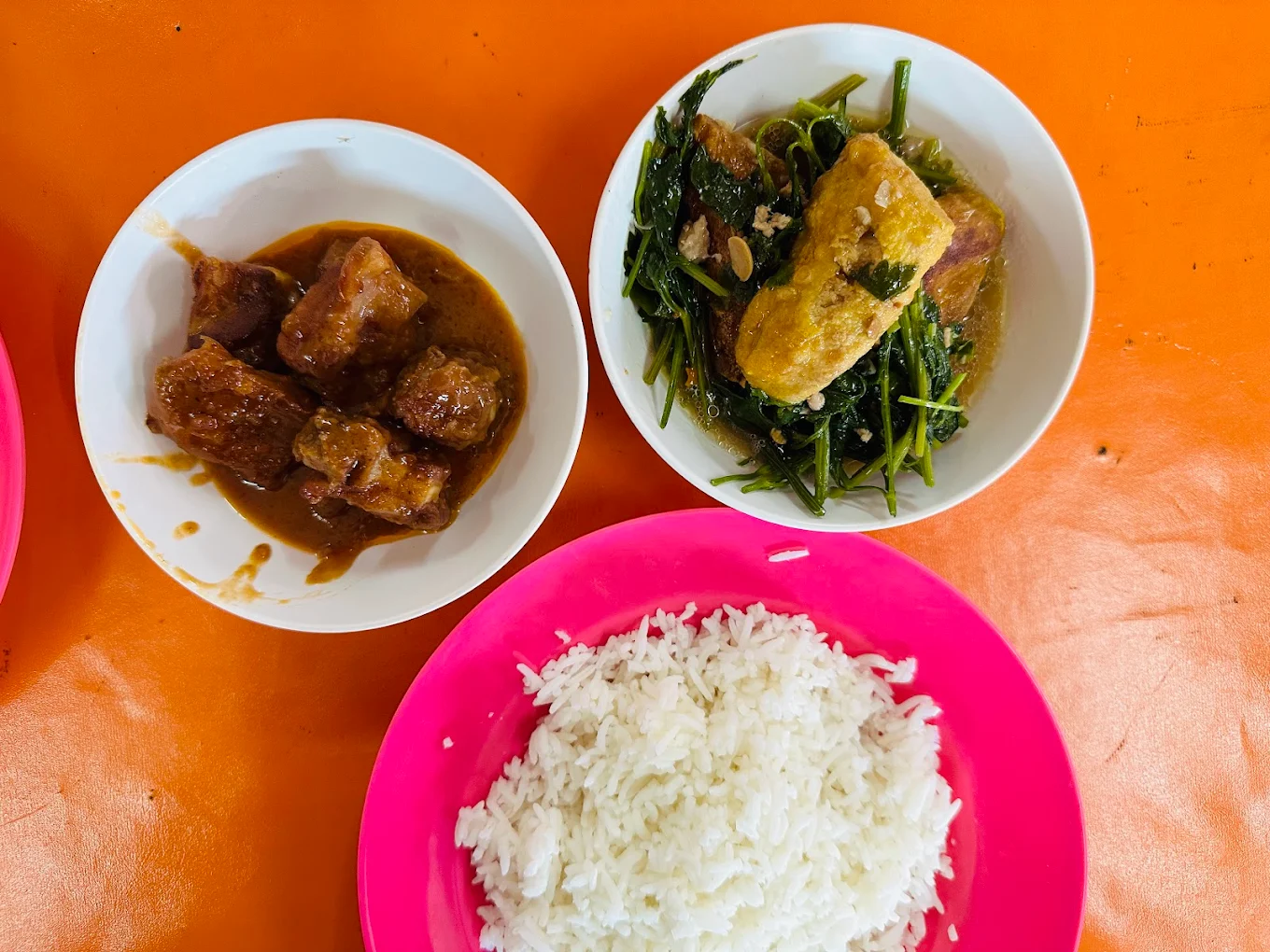 Khao Kaeng Ruttana
