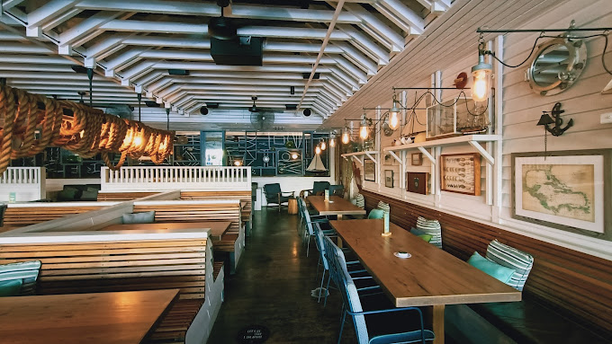 Riverbar & Kitchen