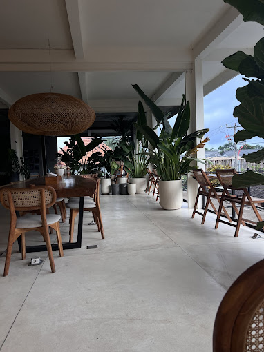 HOME CAFE CANGGU