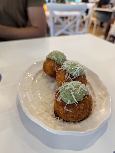 Rosa Italian
