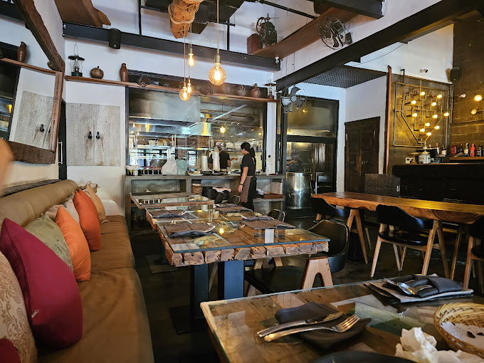 Chai'ba street kitchen and bar