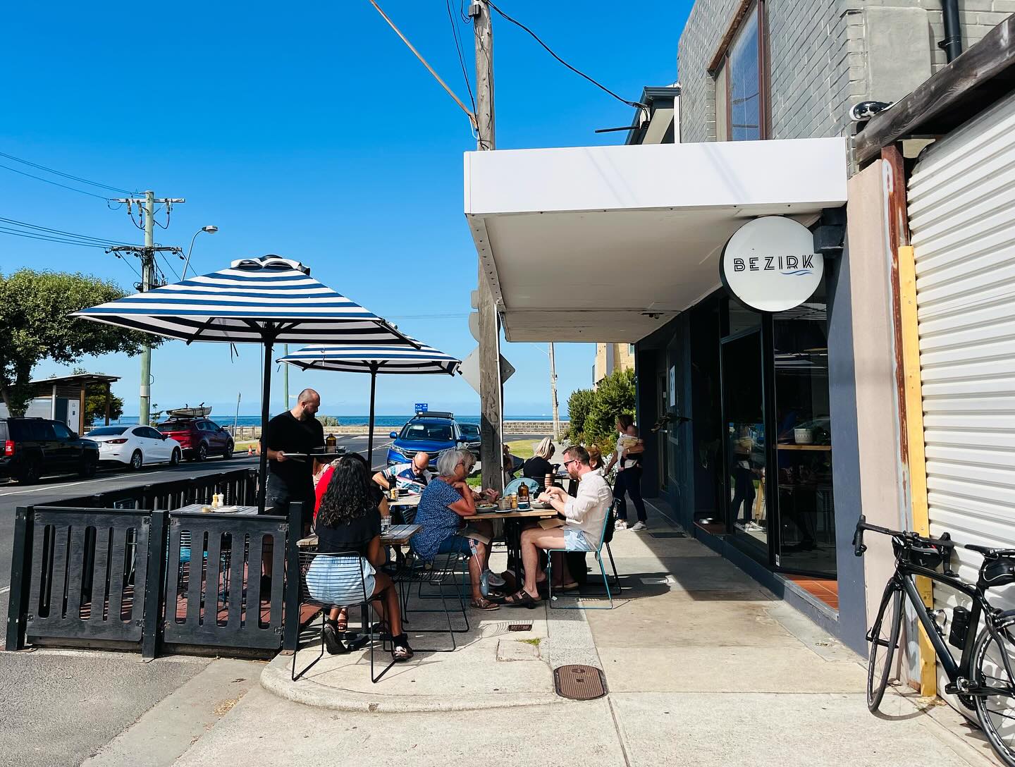 Bezirk Cafe
