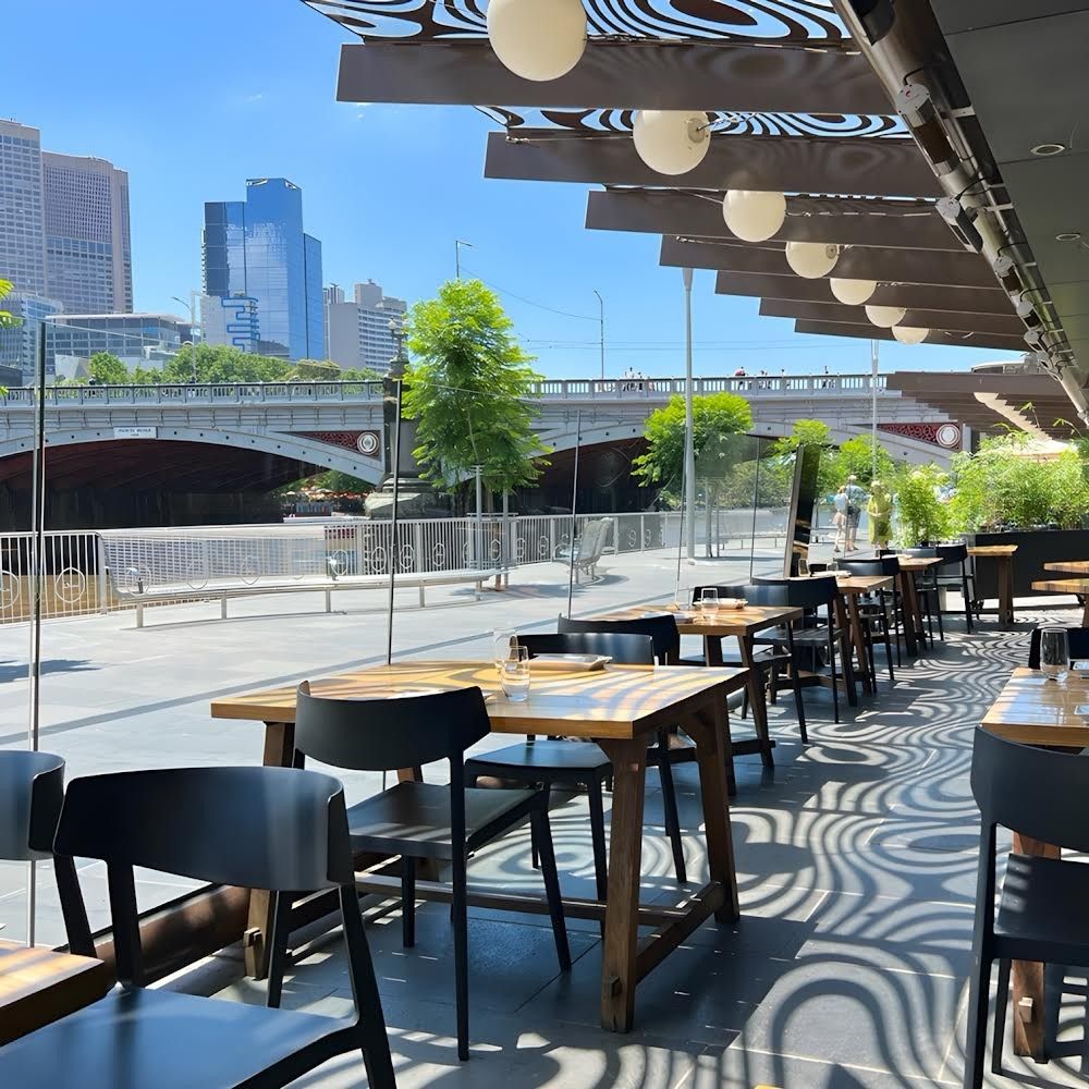 Saké Restaurant & Bar