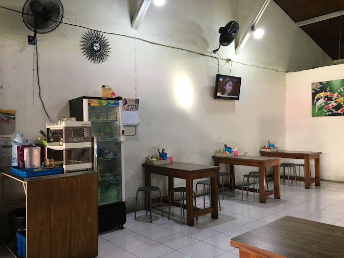 Mie Bandung Sesetan, Cabang Teuku umar