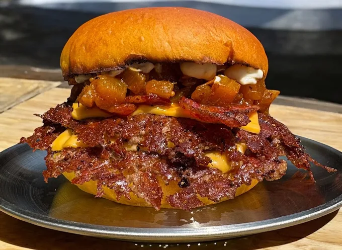 Easy Burger (phrom phong)